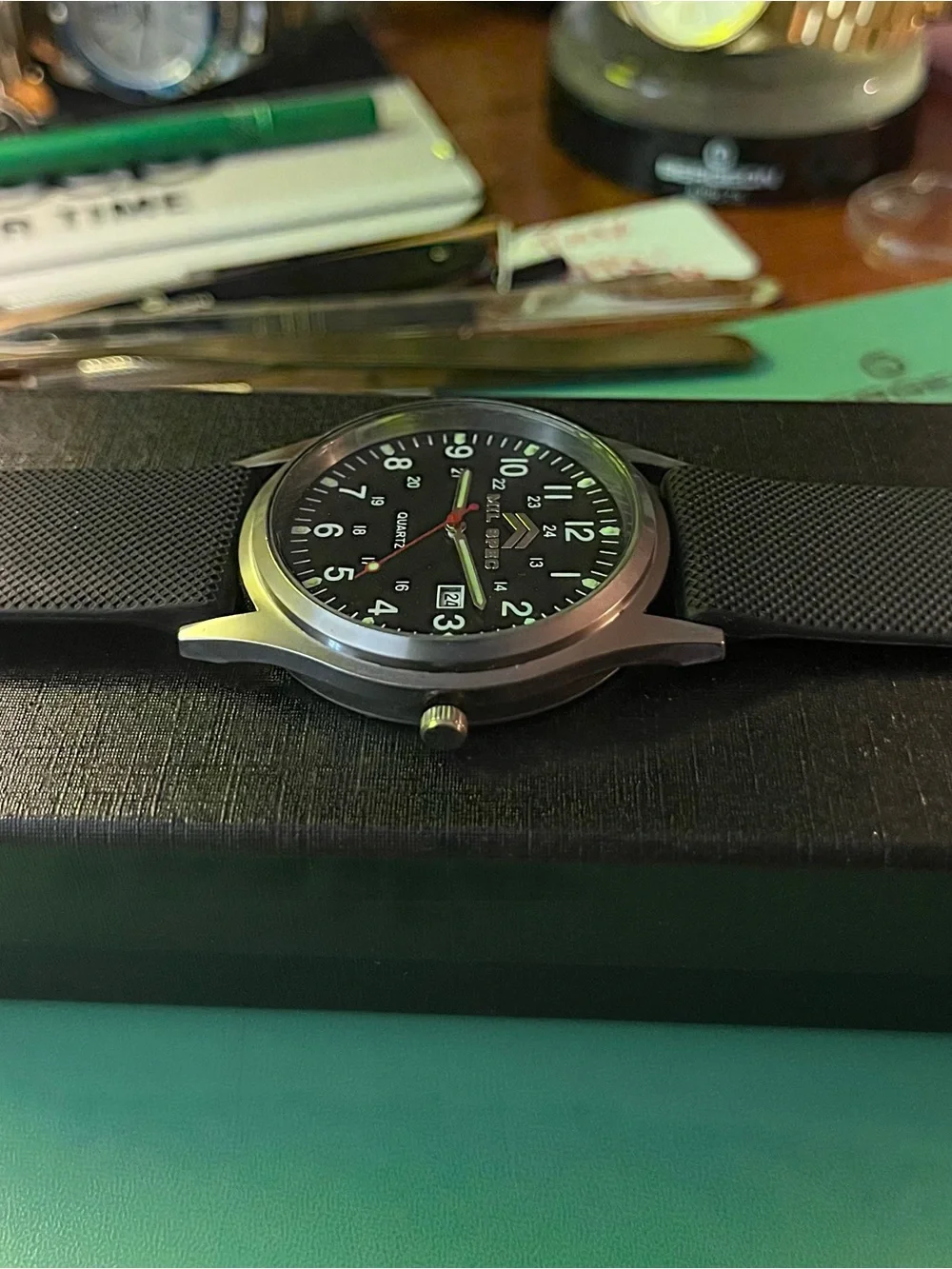 Military Field Watch . MIL-SPEC line 42mm